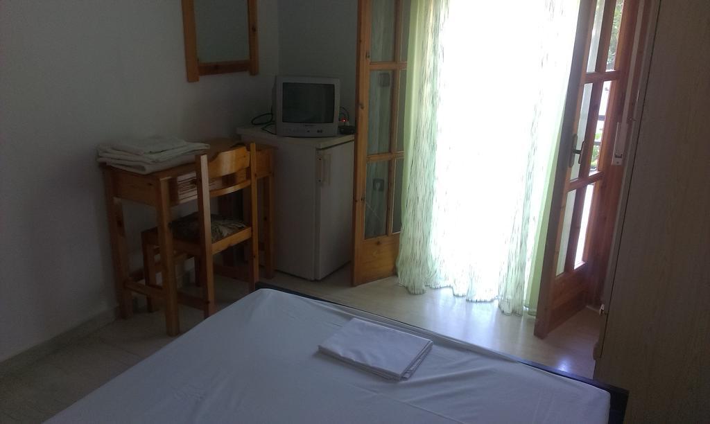 Virginia'S Rooms Plataria Oda fotoğraf